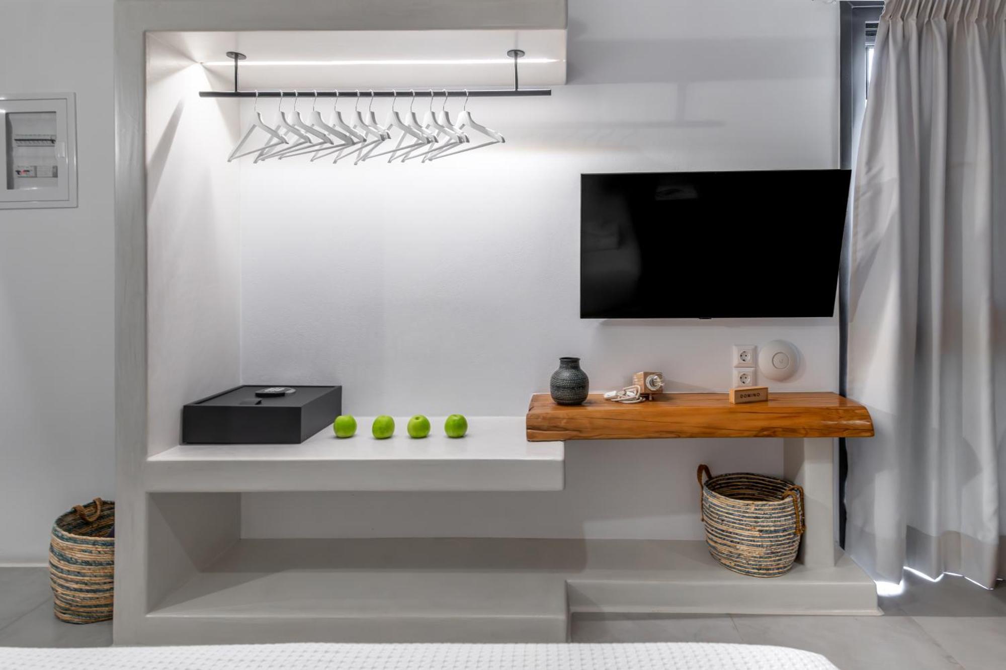 Aelia Suites Adamantas  Buitenkant foto
